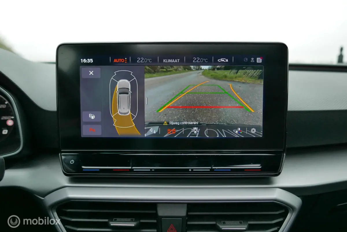 1.5 eTSI DSG FR / Pano / Cam / Navi