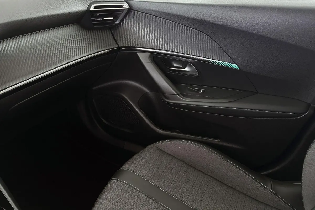 EV Allure 50 kWh SOH 100% Apple CarPlay Keyless