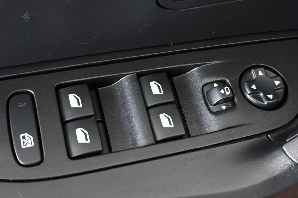 EV Allure 50 kWh SOH 100% Apple CarPlay Keyless