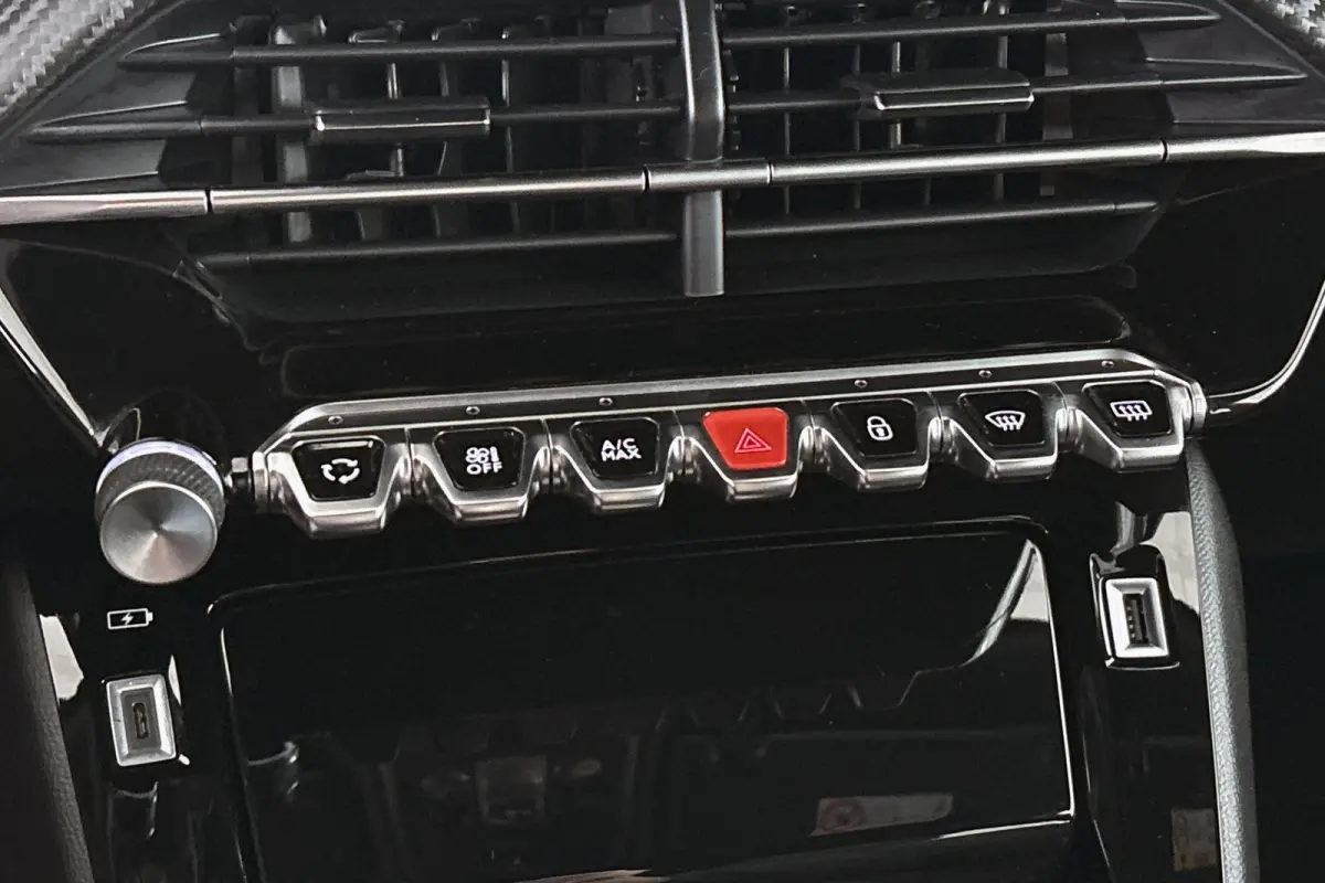 EV Allure 50 kWh SOH 100% Apple CarPlay Keyless