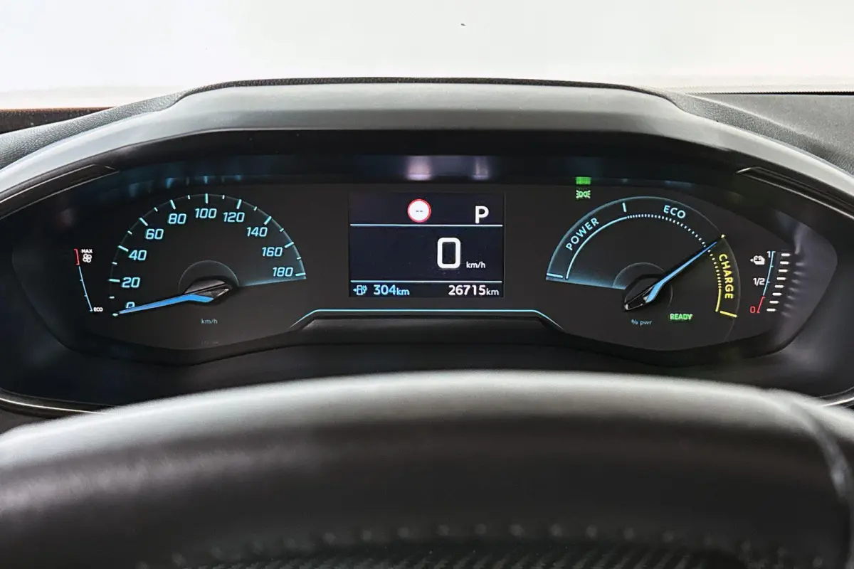 EV Allure 50 kWh SOH 100% Apple CarPlay Keyless