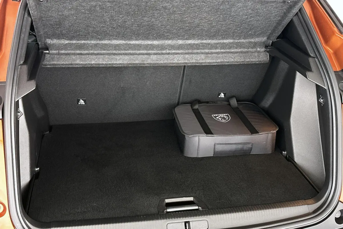EV Allure 50 kWh SOH 100% Apple CarPlay Keyless
