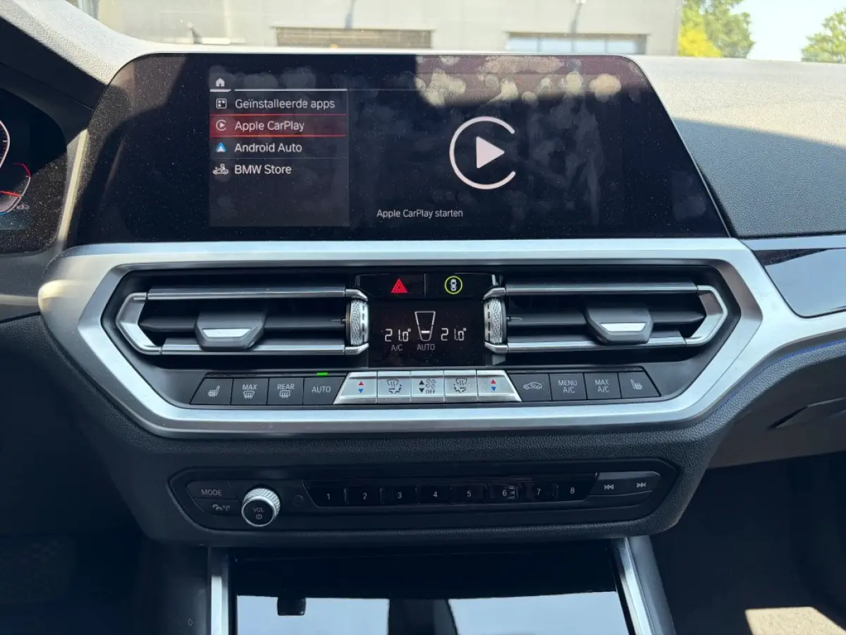 330i Sport Line Shadow LED ACC Camera Sfeerlicht Carplay