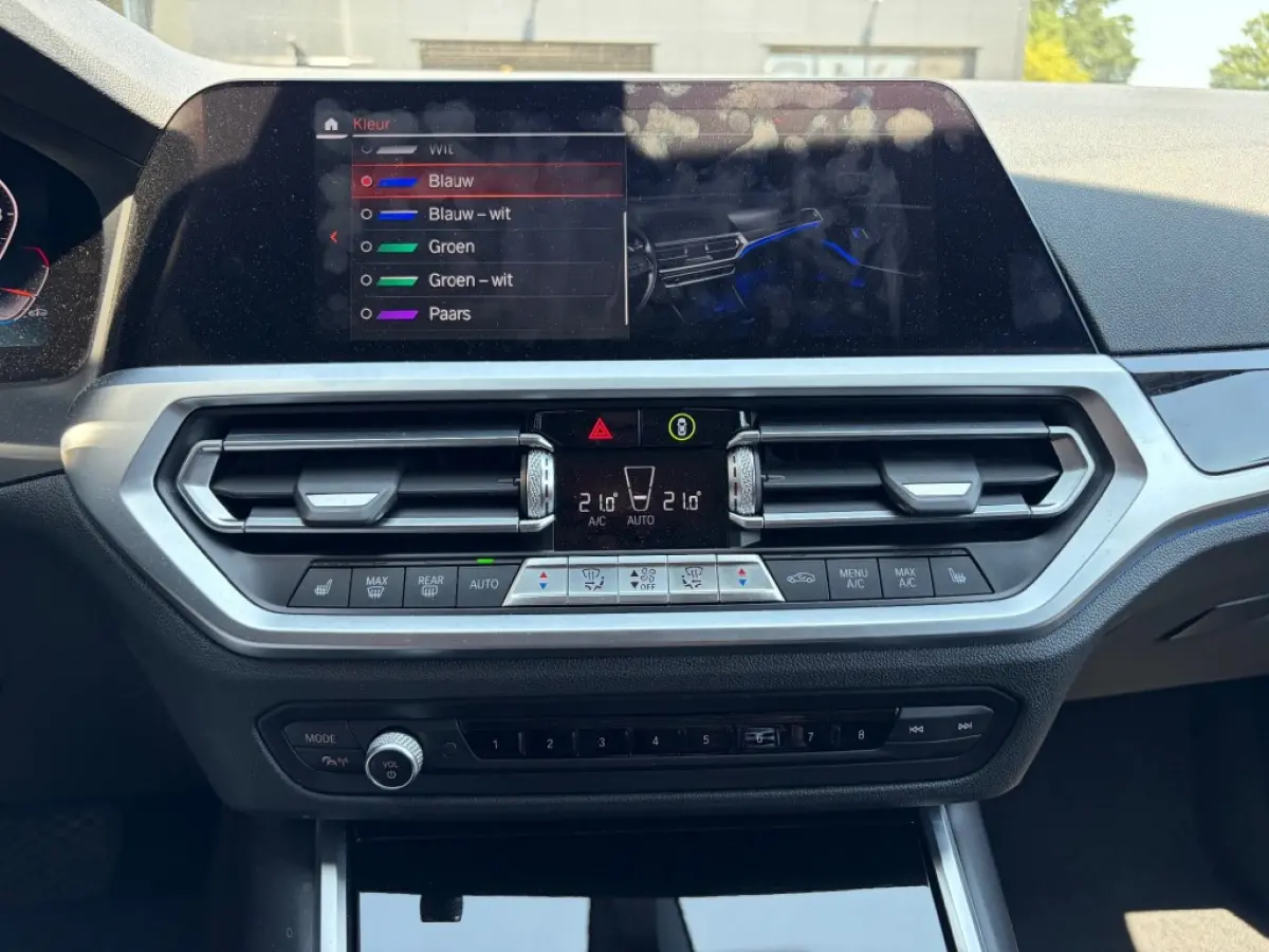 330i Sport Line Shadow LED ACC Camera Sfeerlicht Carplay