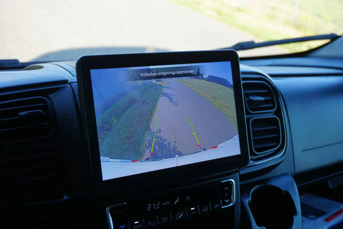 2.2 MultiJet 140 L2H2 3.5t Automaat in Topstaat |Trekhaak |Camera |Cruise |Navi |Carplay |Digitaal dashboard |Climate control |140 pk |Betimmering |1e eigenaar