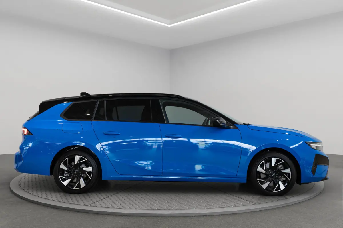 GS - Plug-In Hybrid | Trekhaak | Intelli-Lux Koplampen | Panoramisch zonnedak | Infotainment Pakket |