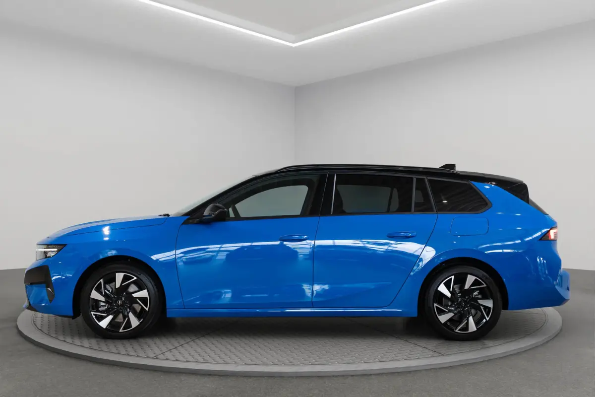 GS - Plug-In Hybrid | Trekhaak | Intelli-Lux Koplampen | Panoramisch zonnedak | Infotainment Pakket |