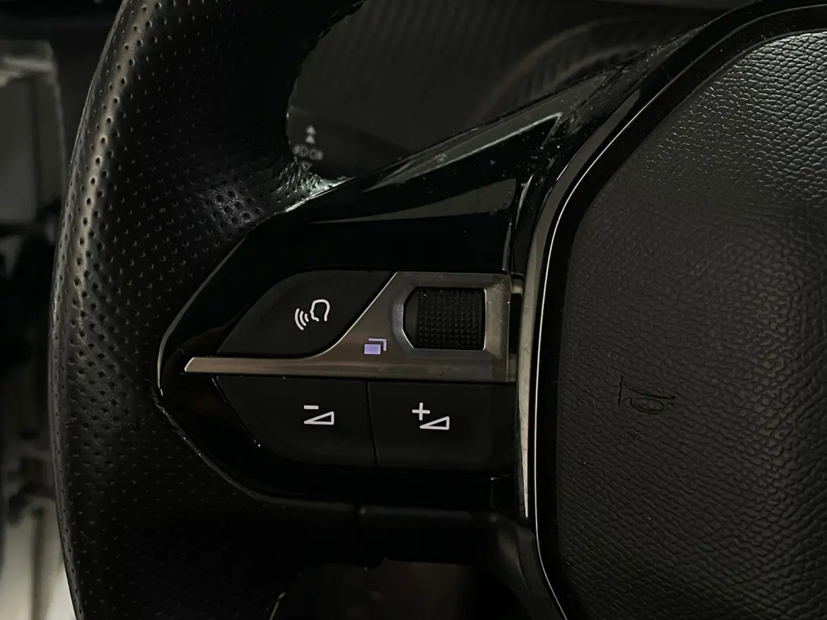 EV GT Pack 50 kWh SOH 91% FASE 3 DEALER OND EERSTE EIG|PANO|360*CAMERA|3D-COCKPIT|STOELVRM|NAVI|CRUISE|LEER|