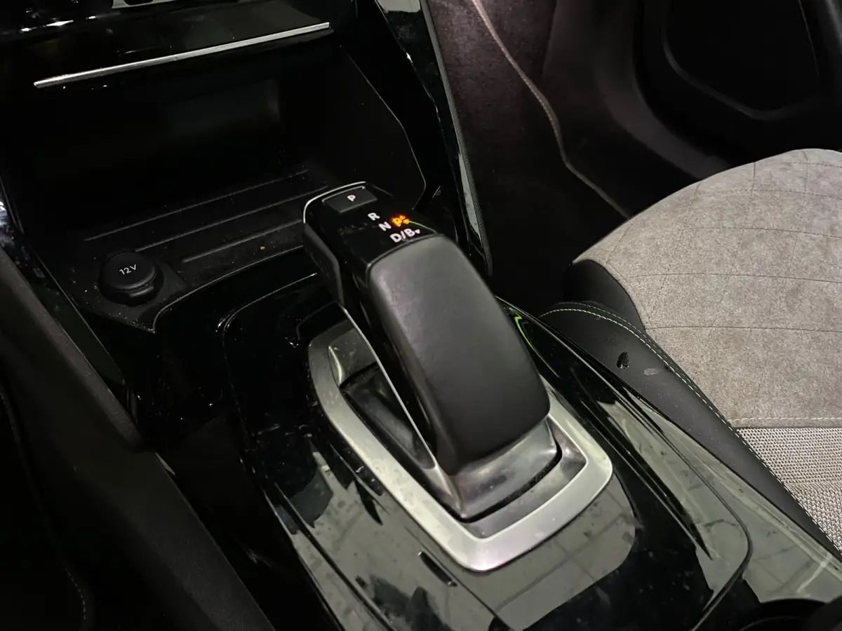 EV GT Pack 50 kWh SOH 91% FASE 3 DEALER OND EERSTE EIG|PANO|360*CAMERA|3D-COCKPIT|STOELVRM|NAVI|CRUISE|LEER|