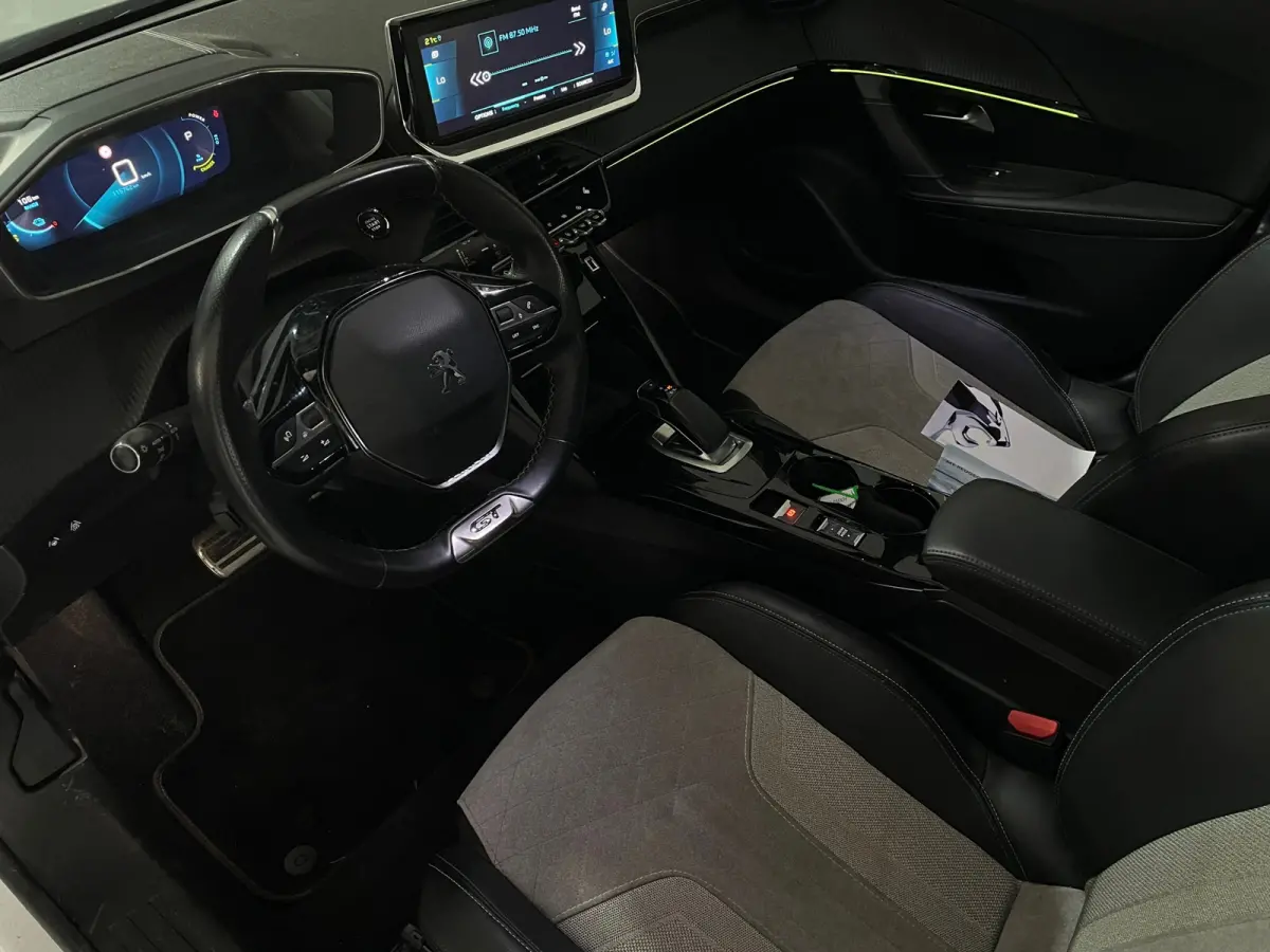 EV GT Pack 50 kWh SOH 91% FASE 3 DEALER OND EERSTE EIG|PANO|360*CAMERA|3D-COCKPIT|STOELVRM|NAVI|CRUISE|LEER|