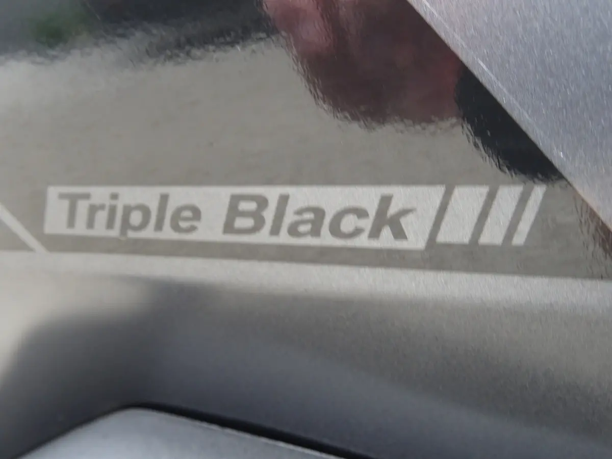 ABS TRIPLE BLACK