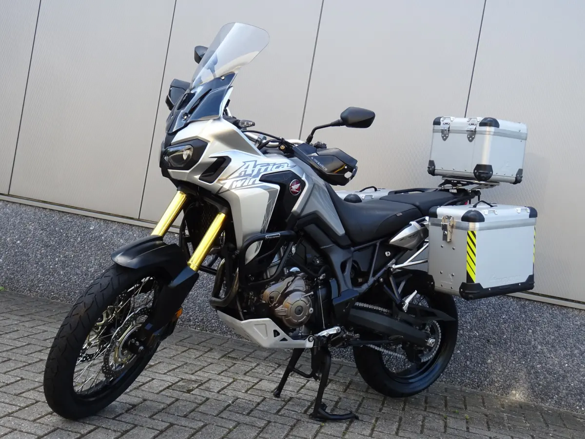 CRF 1000 AFRICA TWIN