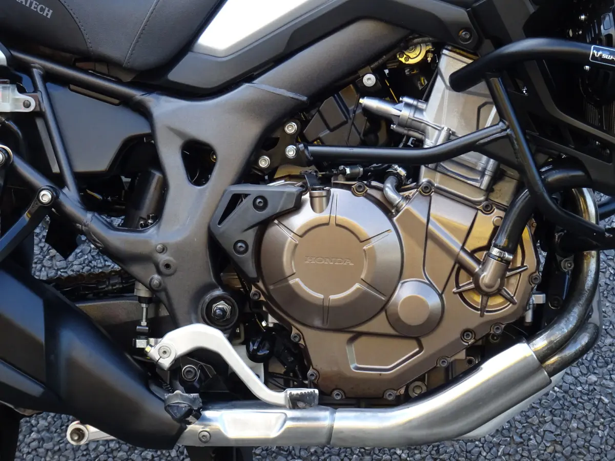 CRF 1000 AFRICA TWIN