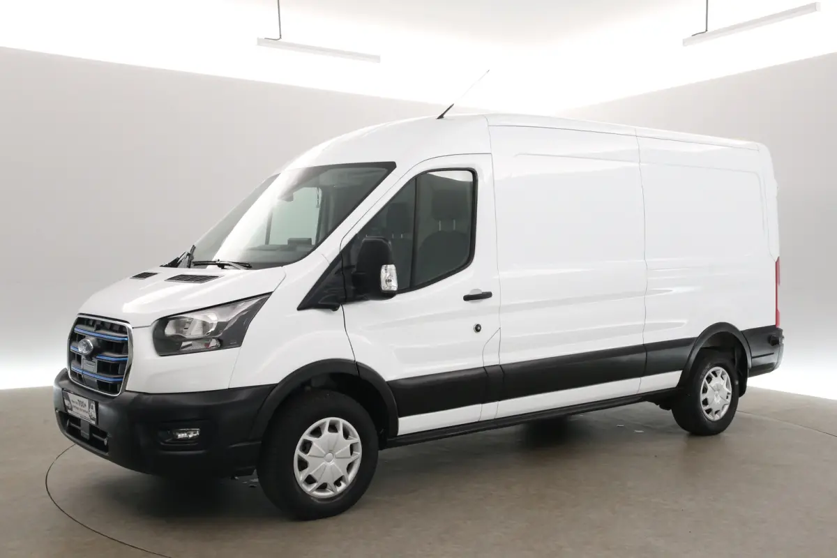 L3H2 68 kWh 184PK | Snelladen | SOH 95% | 360° Camera | Airco | Cruise | 3 Zits | Carplay | Parkeersens.
