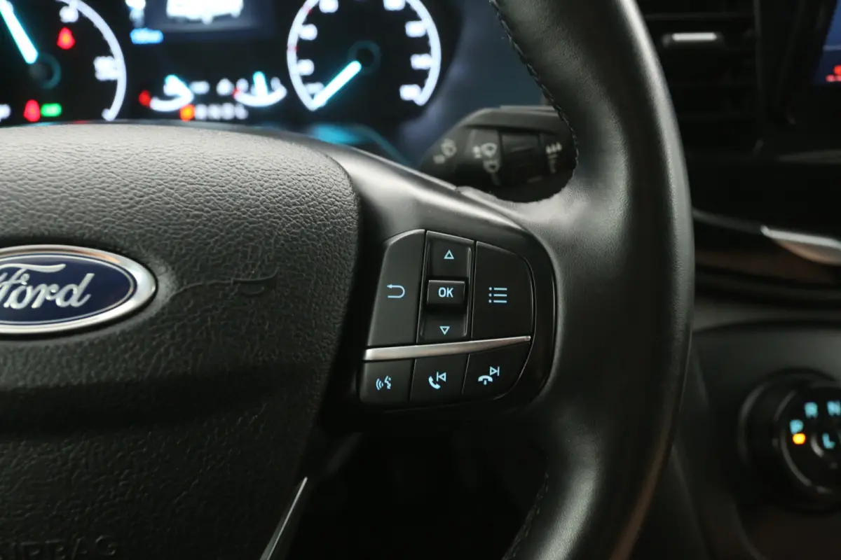 L3H2 68 kWh 184PK | Snelladen | SOH 95% | 360° Camera | Airco | Cruise | 3 Zits | Carplay | Parkeersens.