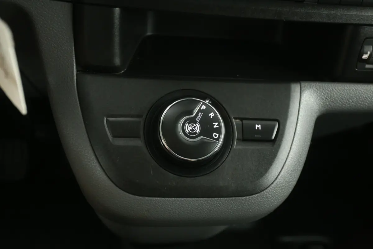 2.0 BlueHDI 180PK L3H1 | Marge | Automaat | Airco | Cruise | Camera | 3 Zits | Carplay | Parkeersens.