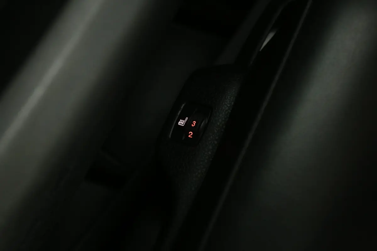 2.0 BlueHDI 180PK L3H1 | Marge | Automaat | Airco | Cruise | Camera | 3 Zits | Carplay | Parkeersens.