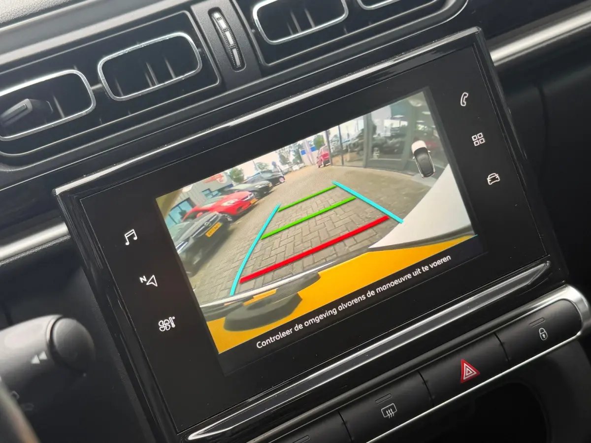 1.2 PureTech S&S Shine 110pk Automaat - Bancuise/Rouge Ardent - Carplay/Camera/Clima