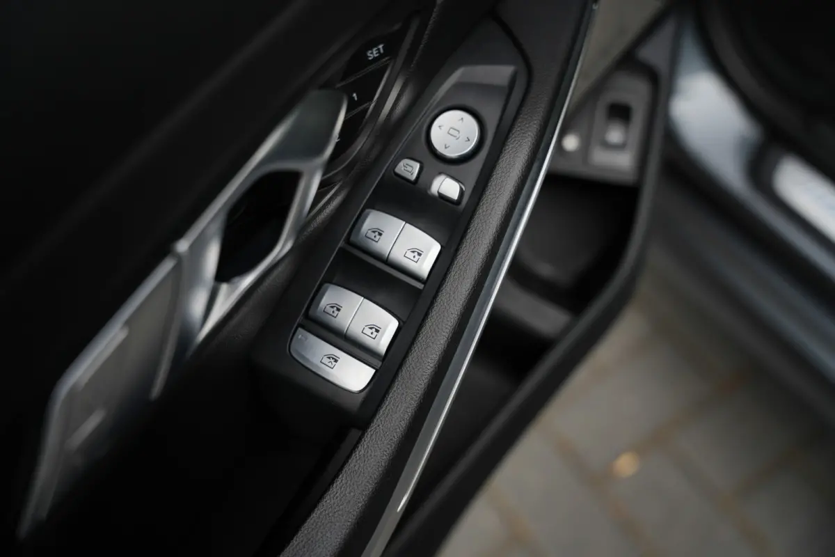 330e 292 pk xDrive High Executive M-Sportpakket / BTW-Auto/  Pano-Dak/ Adap.Cruise/ 360-Camera/ Keyless/ Head-Up/ Harman&Kardon/
