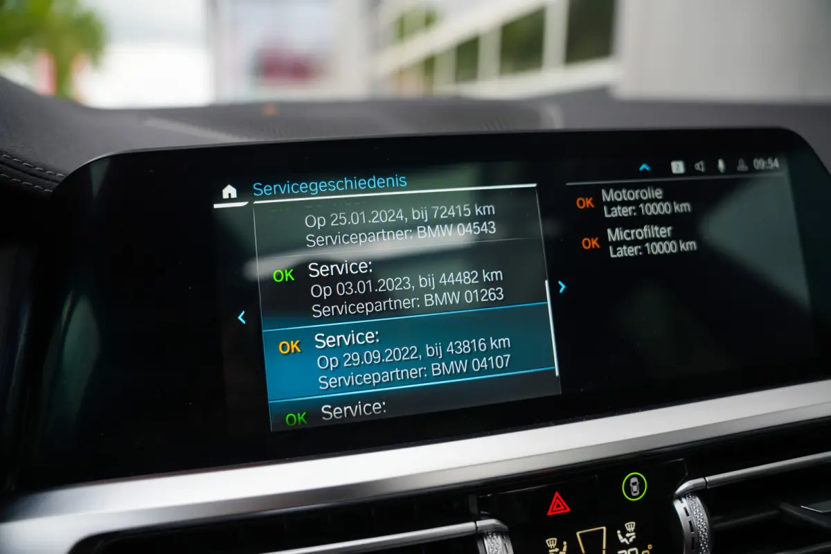 330e 292 pk xDrive High Executive M-Sportpakket / BTW-Auto/  Pano-Dak/ Adap.Cruise/ 360-Camera/ Keyless/ Head-Up/ Harman&Kardon/