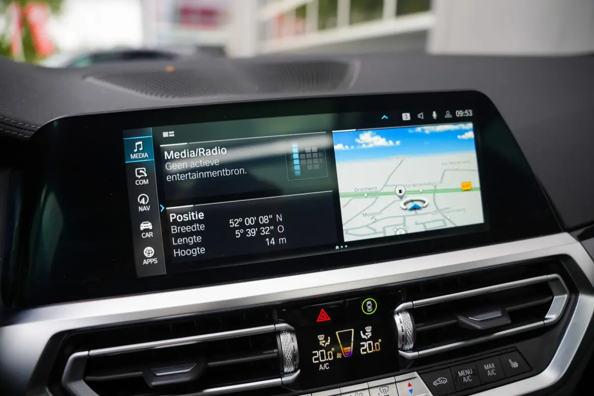 330e 292 pk xDrive High Executive M-Sportpakket / BTW-Auto/  Pano-Dak/ Adap.Cruise/ 360-Camera/ Keyless/ Head-Up/ Harman&Kardon/