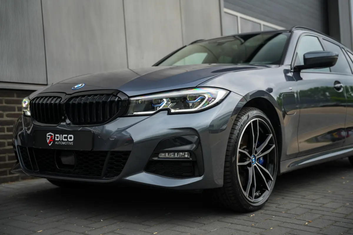 330e 292 pk xDrive High Executive M-Sportpakket / BTW-Auto/  Pano-Dak/ Adap.Cruise/ 360-Camera/ Keyless/ Head-Up/ Harman&Kardon/