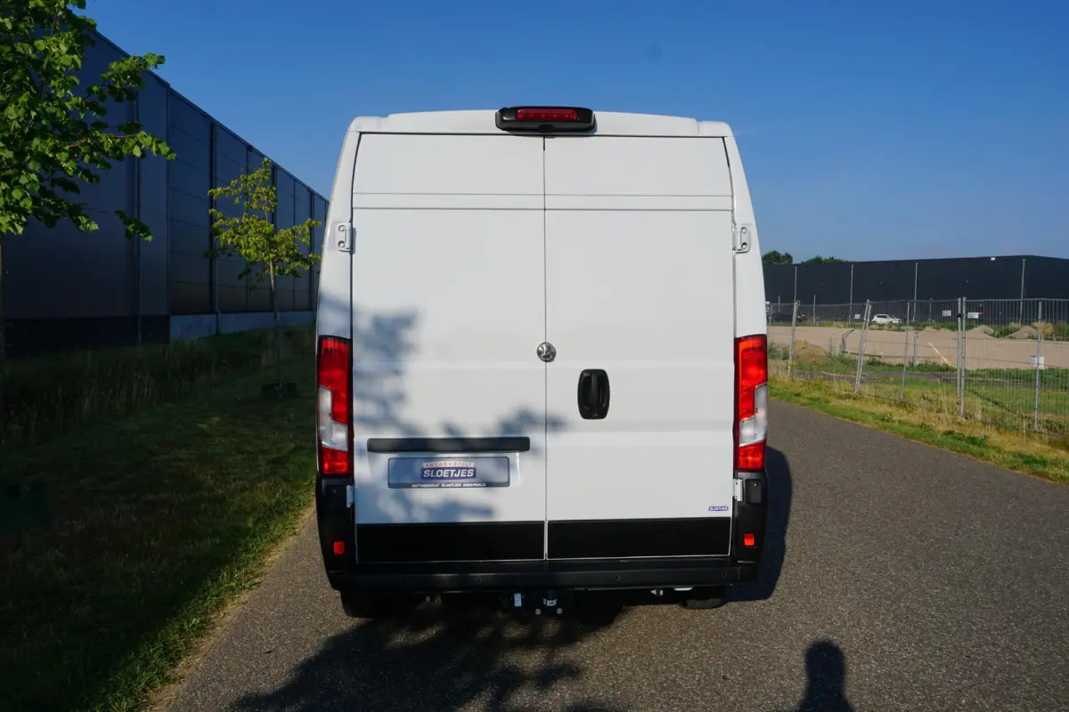 2.2 MultiJet 140 L2H2 3.5t Automaat in Topstaat |Trekhaak |Camera |Cruise |Navi |Carplay |Digitaal dashboard |Climate control |140 pk |Betimmering |1e eigenaar