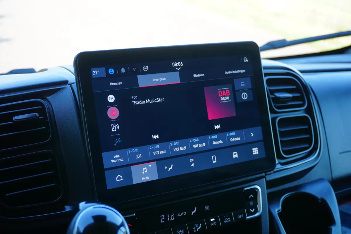 2.2 MultiJet 140 L2H2 3.5t Automaat in Topstaat |Trekhaak |Camera |Cruise |Navi |Carplay |Digitaal dashboard |Climate control |140 pk |Betimmering |1e eigenaar