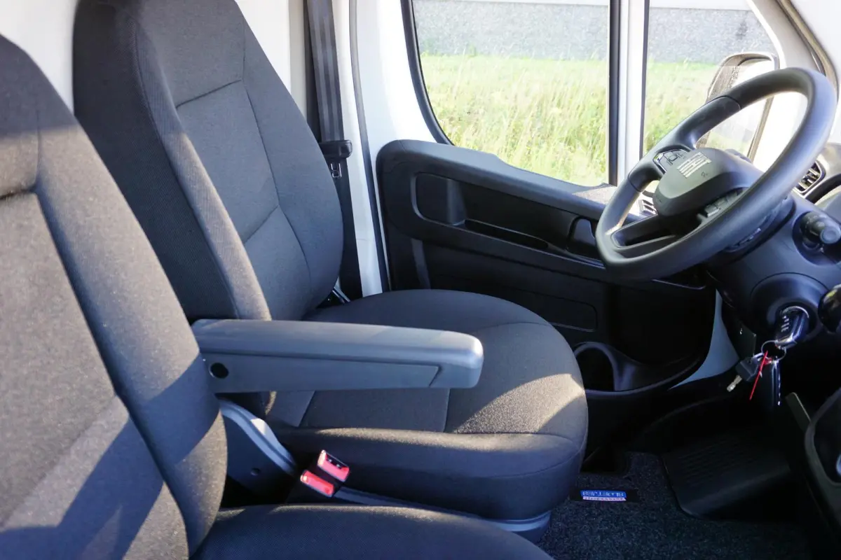 2.2 MultiJet 140 L2H2 3.5t Automaat in Topstaat |Trekhaak |Camera |Cruise |Navi |Carplay |Digitaal dashboard |Climate control |140 pk |Betimmering |1e eigenaar