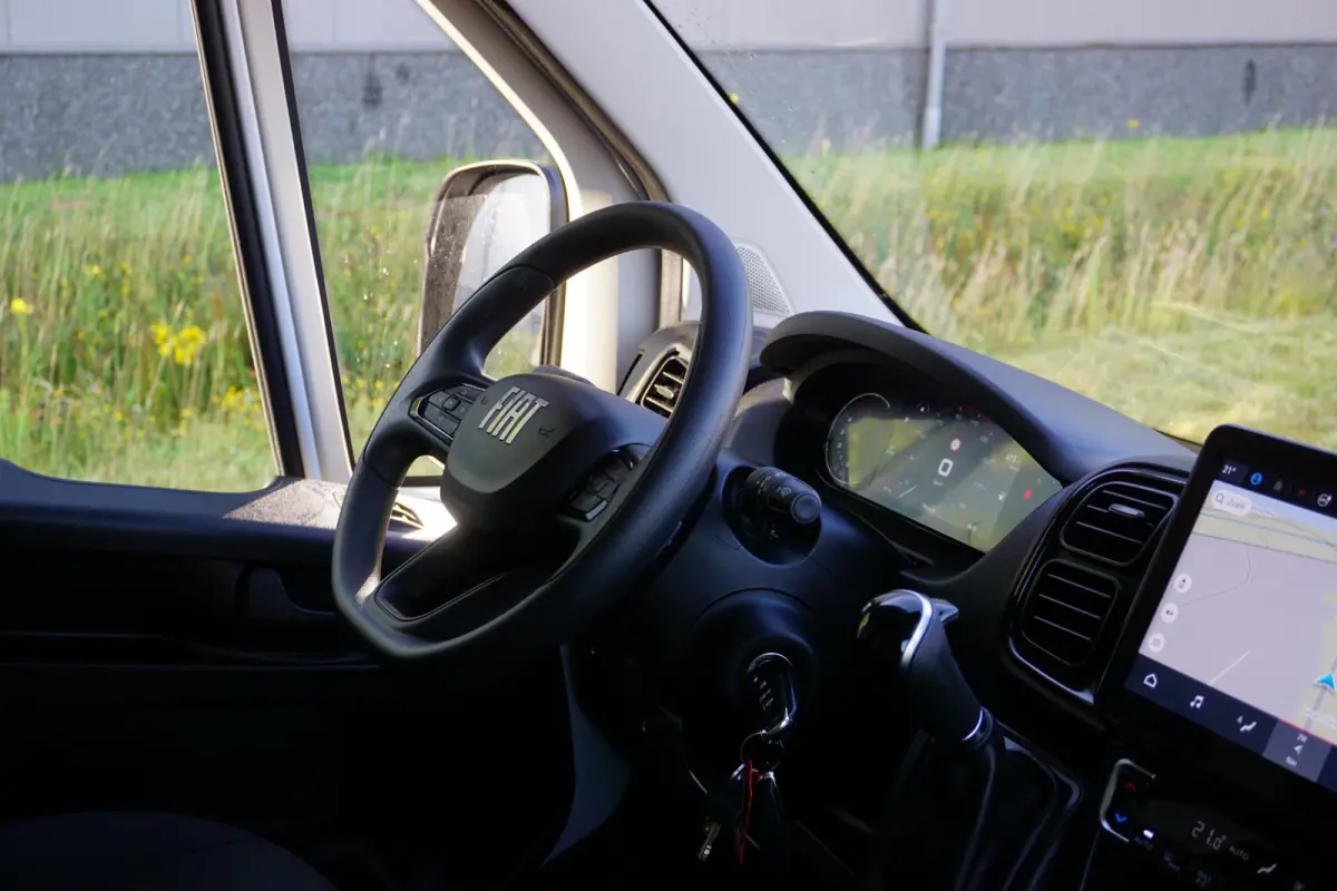 2.2 MultiJet 140 L2H2 3.5t Automaat in Topstaat |Trekhaak |Camera |Cruise |Navi |Carplay |Digitaal dashboard |Climate control |140 pk |Betimmering |1e eigenaar