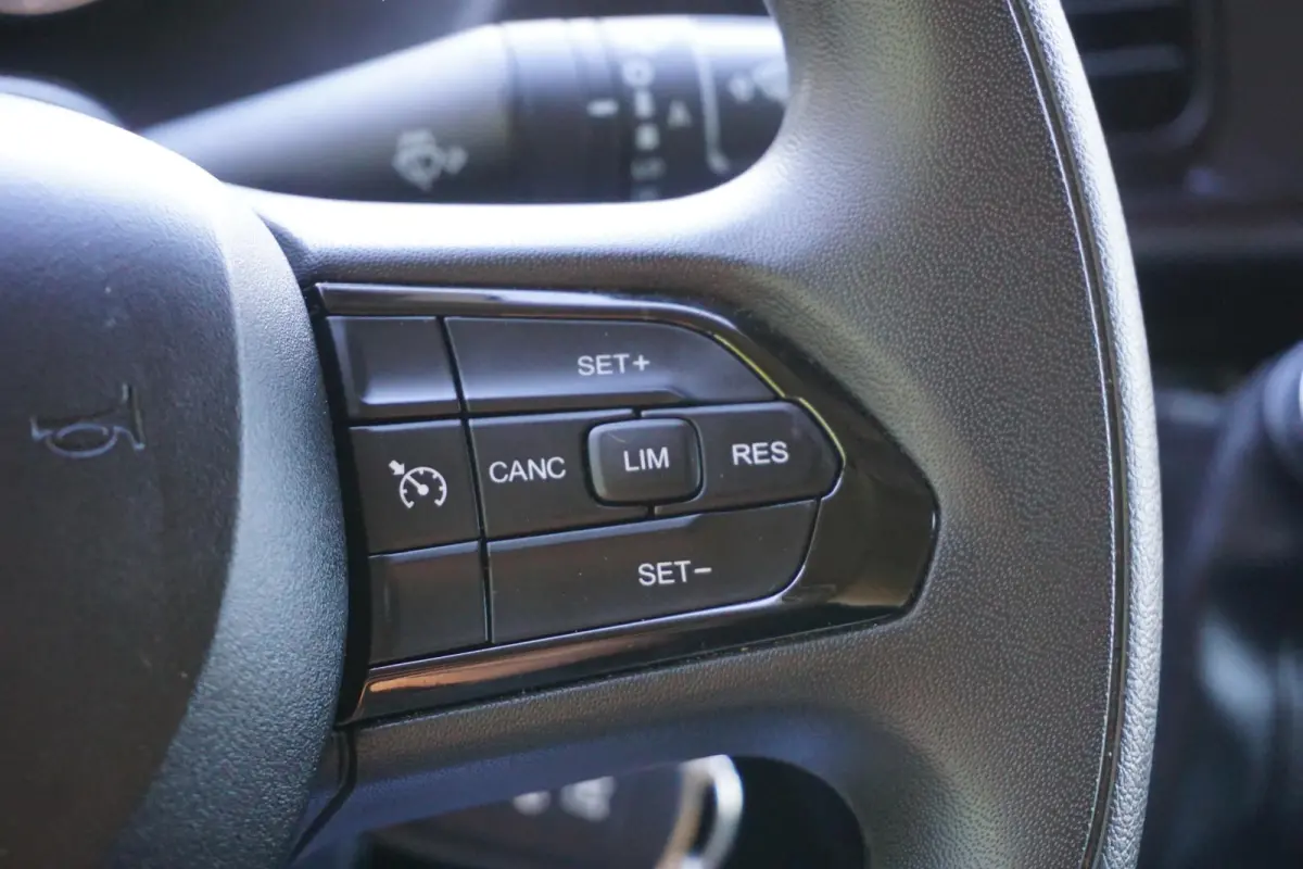 2.2 MultiJet 140 L2H2 3.5t Automaat in Topstaat |Trekhaak |Camera |Cruise |Navi |Carplay |Digitaal dashboard |Climate control |140 pk |Betimmering |1e eigenaar