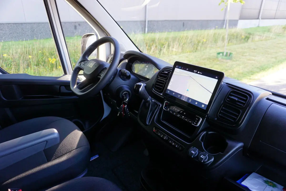 2.2 MultiJet 140 L2H2 3.5t Automaat in Topstaat |Trekhaak |Camera |Cruise |Navi |Carplay |Digitaal dashboard |Climate control |140 pk |Betimmering |1e eigenaar