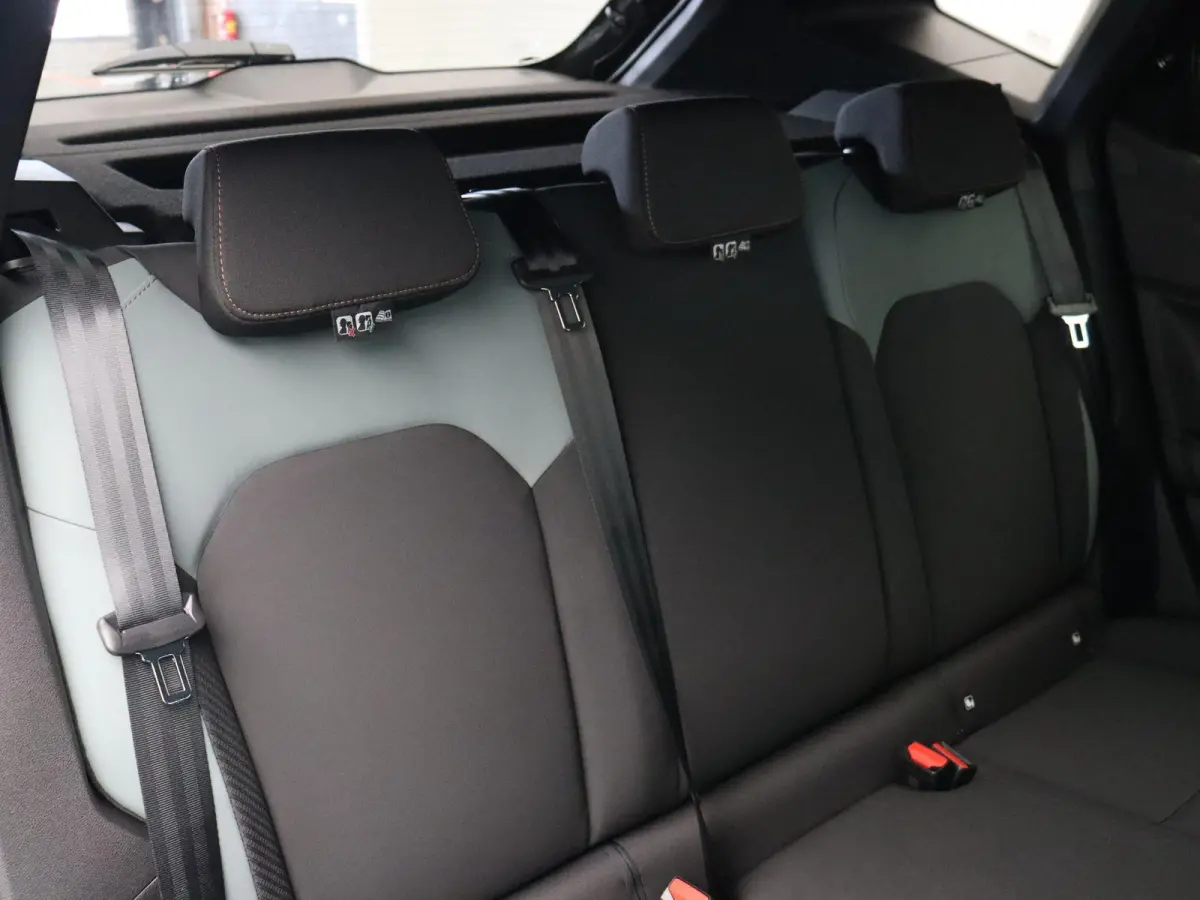 mild hybrid 140pk extreme | Navigatie | Auto. parkeerrem | Achteruitrijcamera | Climate control |