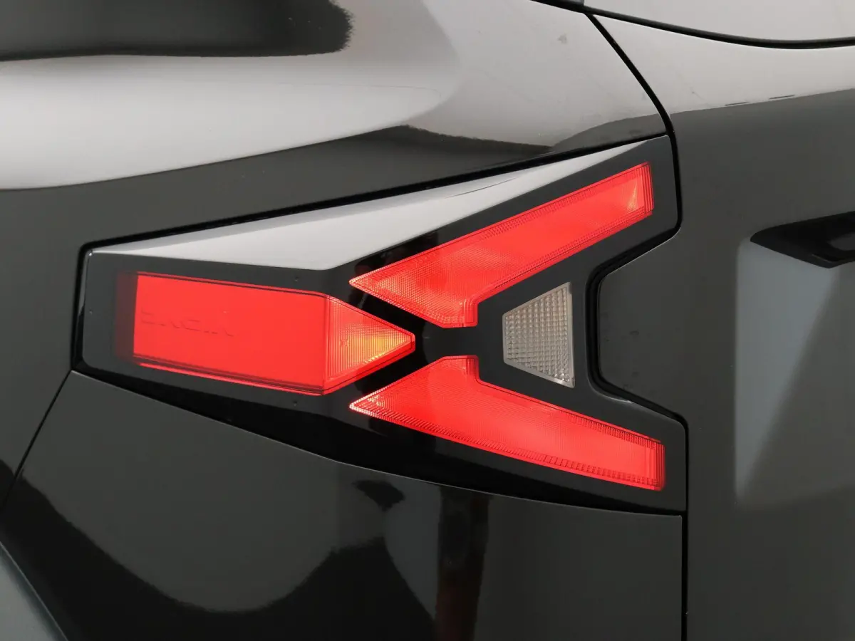 mild hybrid 140pk extreme | Navigatie | Auto. parkeerrem | Achteruitrijcamera | Climate control |