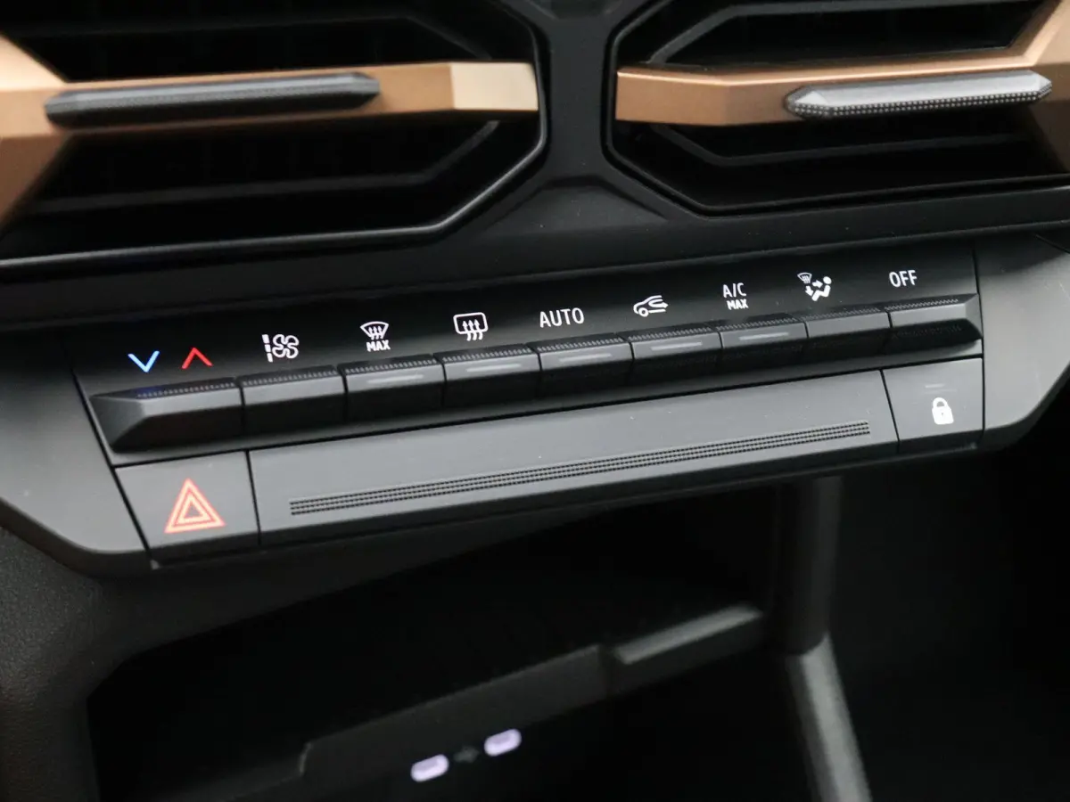 mild hybrid 140pk extreme | Navigatie | Auto. parkeerrem | Achteruitrijcamera | Climate control |
