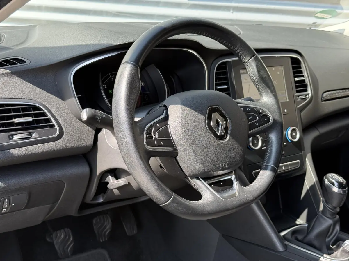1.2 TCe Zen Navi|Clima|Cruise|Elek Ramen|LM Velgen|Trekhaak|N.A.P.|APK tot 02-2027