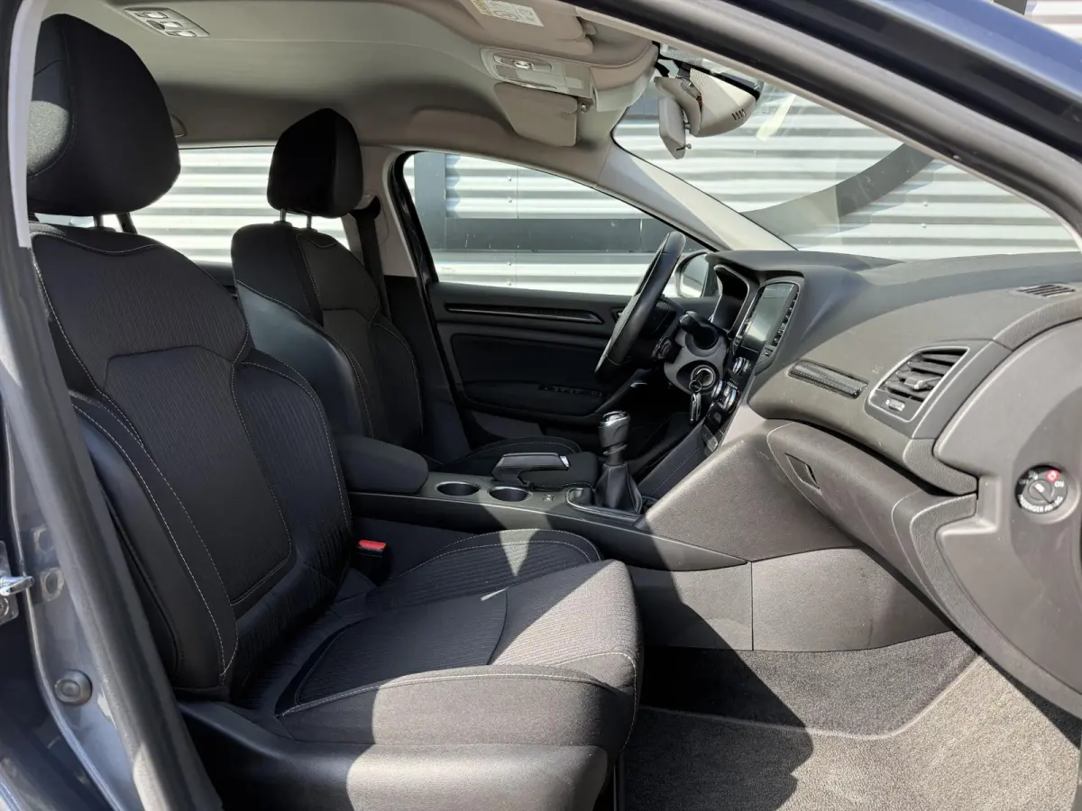 1.2 TCe Zen Navi|Clima|Cruise|Elek Ramen|LM Velgen|Trekhaak|N.A.P.|APK tot 02-2027