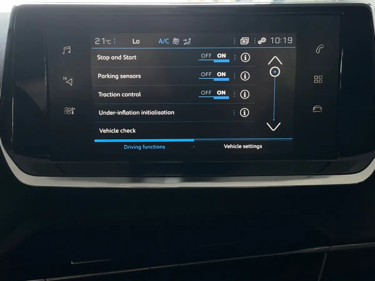 1.2 PureTech Active AUTOMAAT 1EIG ORG NL DEALEROND|360*CAMERA|PARK.ASSIST|LED|CRUISE|CARPLAY|ANDROIDAUTO|