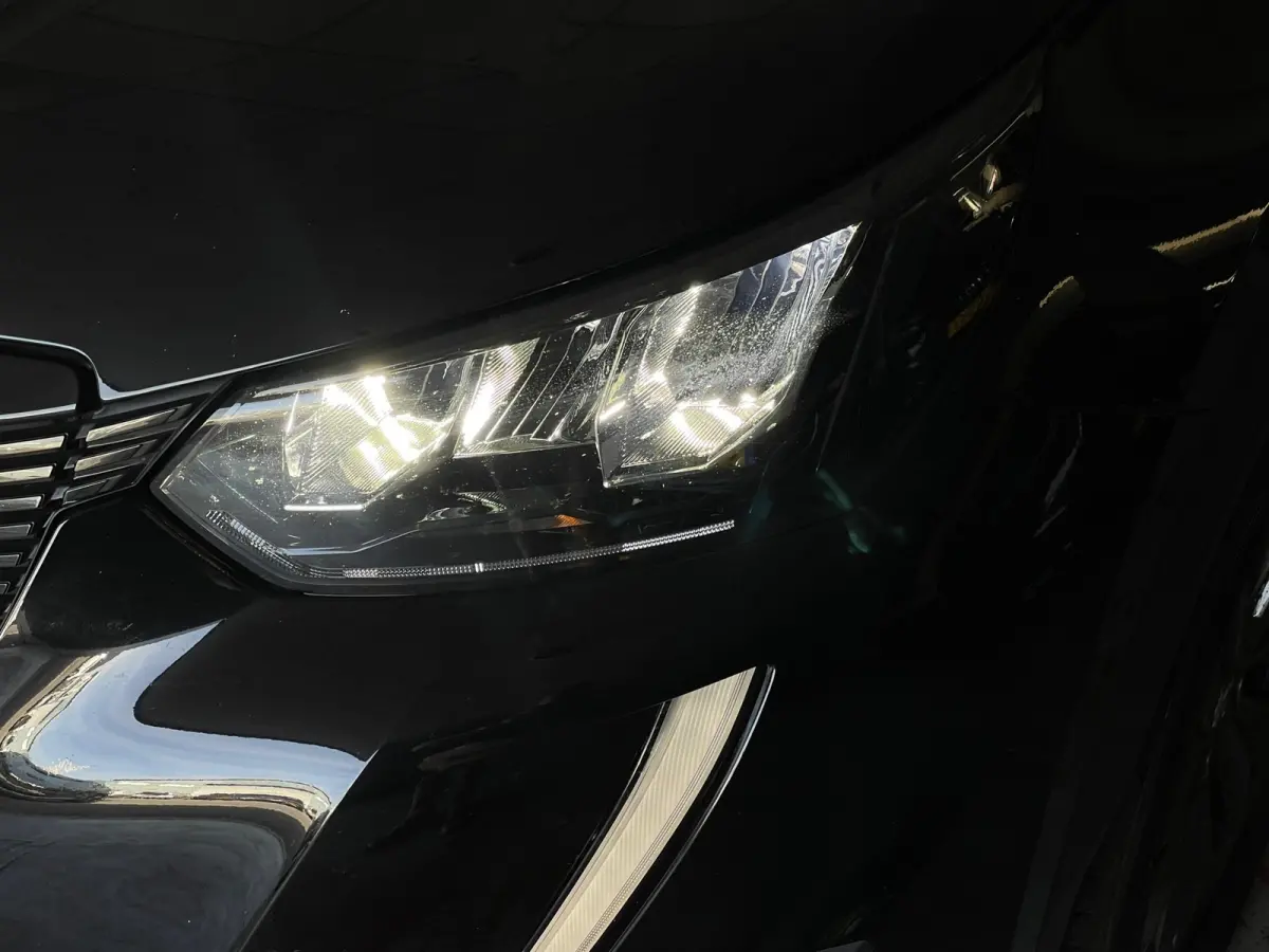 1.2 PureTech Active AUTOMAAT 1EIG ORG NL DEALEROND|360*CAMERA|PARK.ASSIST|LED|CRUISE|CARPLAY|ANDROIDAUTO|
