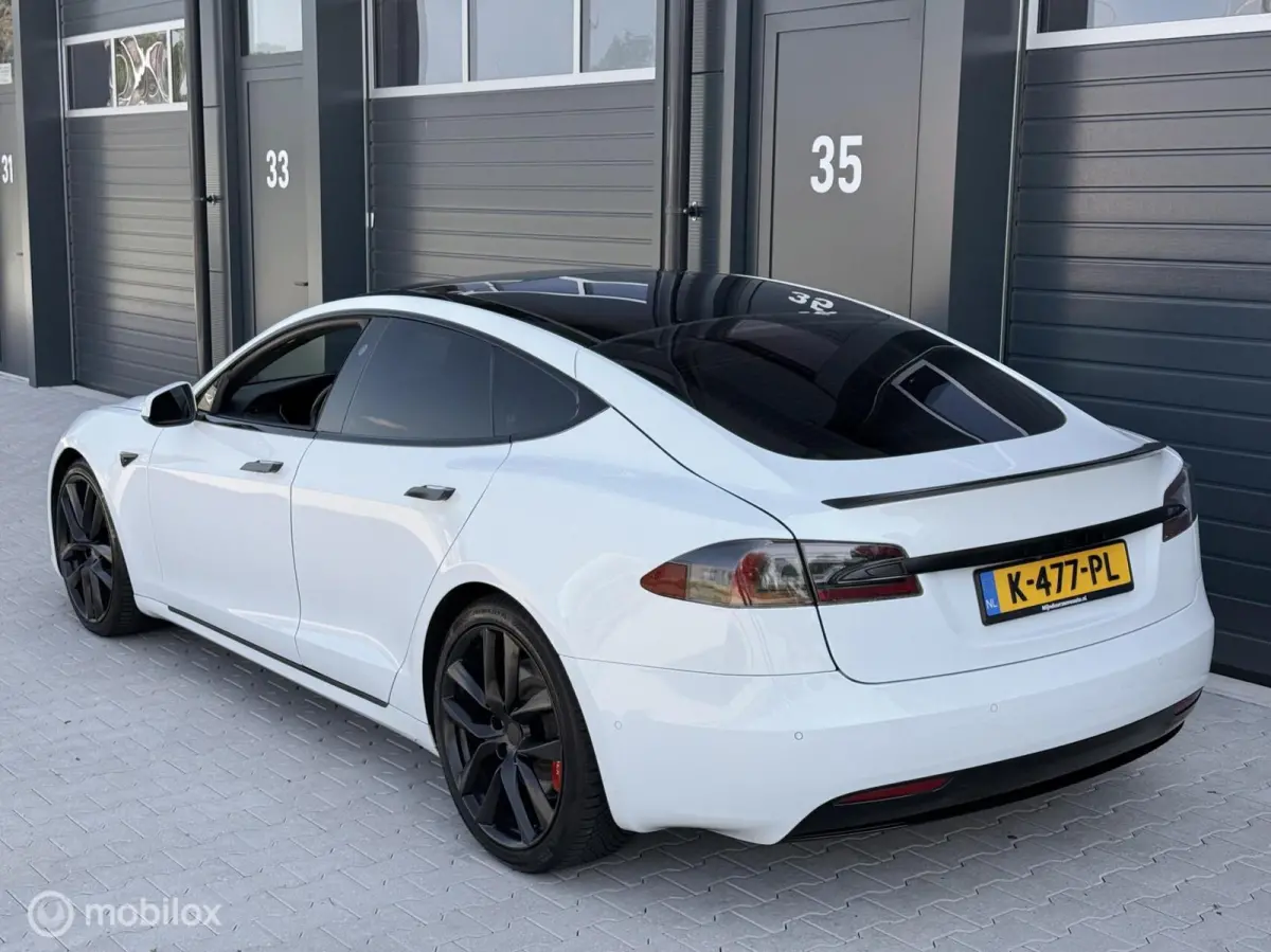 100D - Top uitgevoerd! - SOH 87% - nette auto!