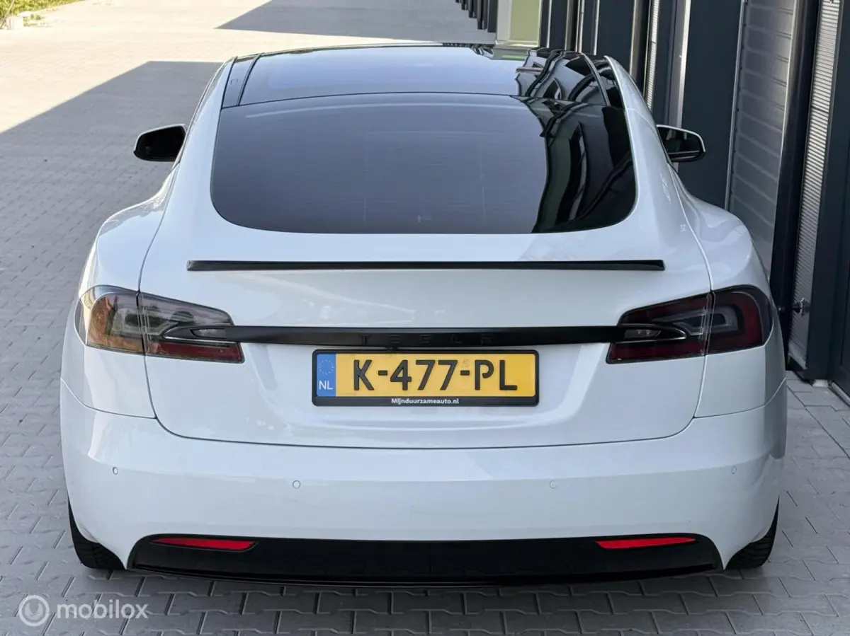 100D - Top uitgevoerd! - SOH 87% - nette auto!