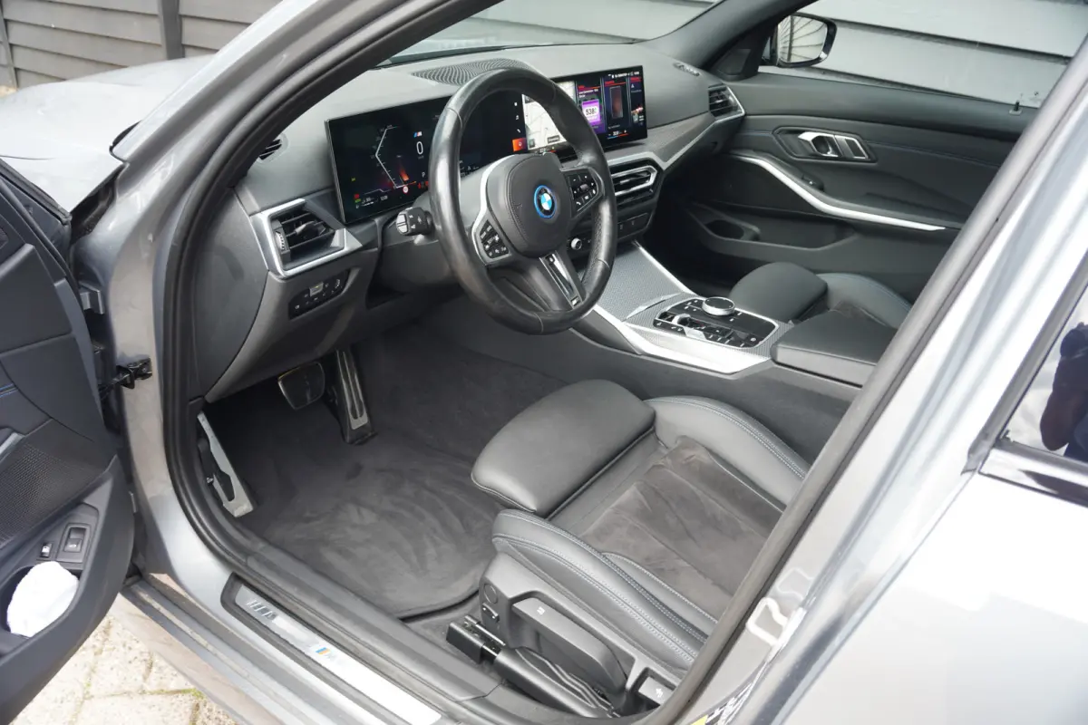 330e - M SPORT - CAMERA - CARPLAY - SHADOWLINE - ADAPT. CRUISE -