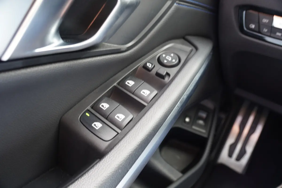 330e - M SPORT - CAMERA - CARPLAY - SHADOWLINE - ADAPT. CRUISE -