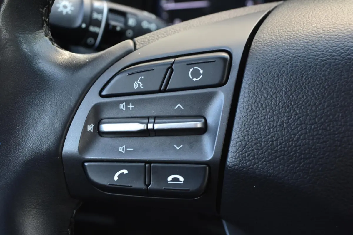 1.0 T-GDI Premium Camera/airco/navi/carplay