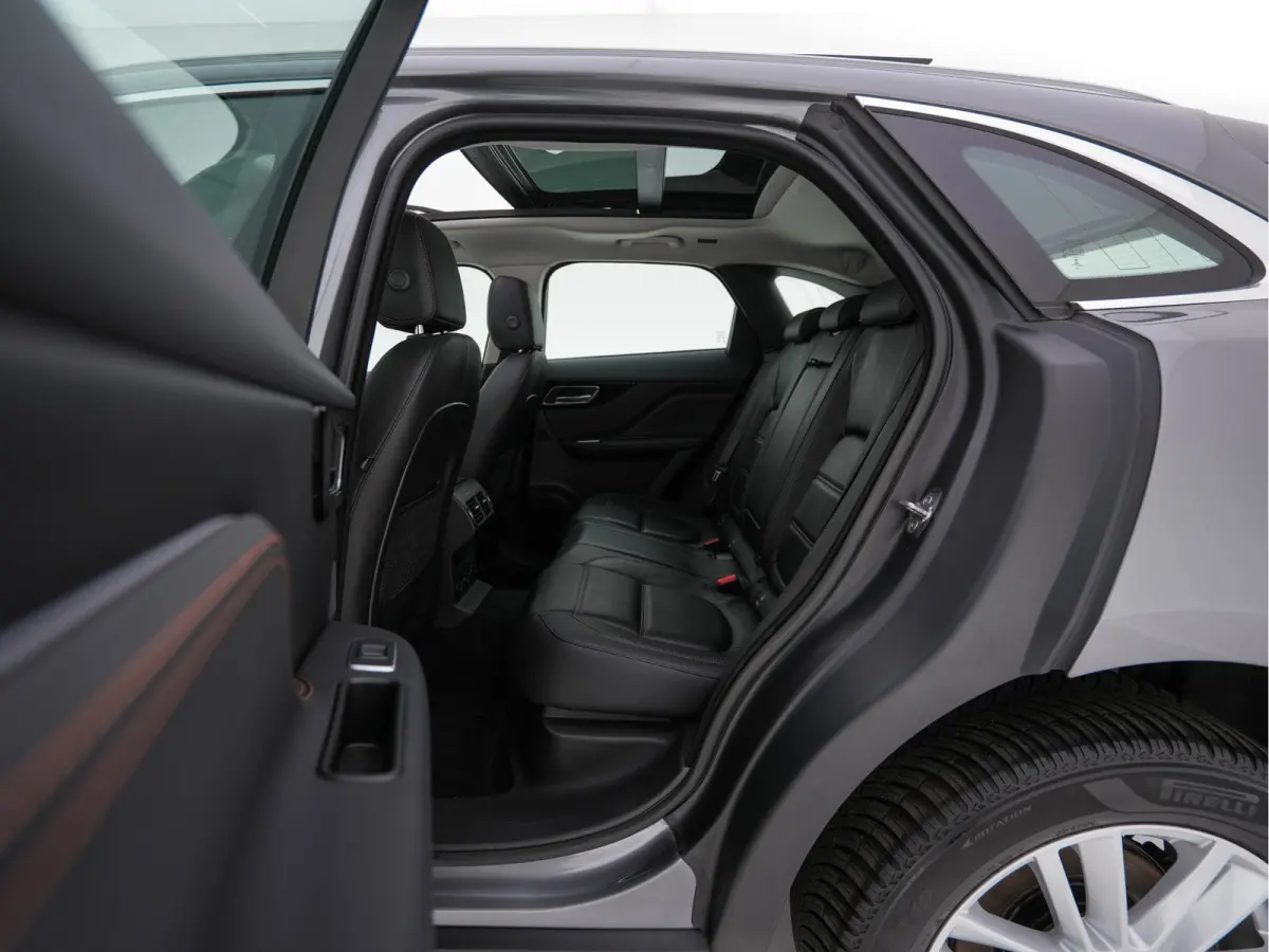 2.0 Portfolio AWD 20d Aut. *PANO | LEATHER | XENON | DIGI-COCKPIT | KEYLESS | CAMERA | MERIDIAN-SOUND | HEATED-COMFORTSEATS | NAVI-FULLMAP | SHIFTPADDLES | ECC | PDC | CRUISE | 19''ALU*