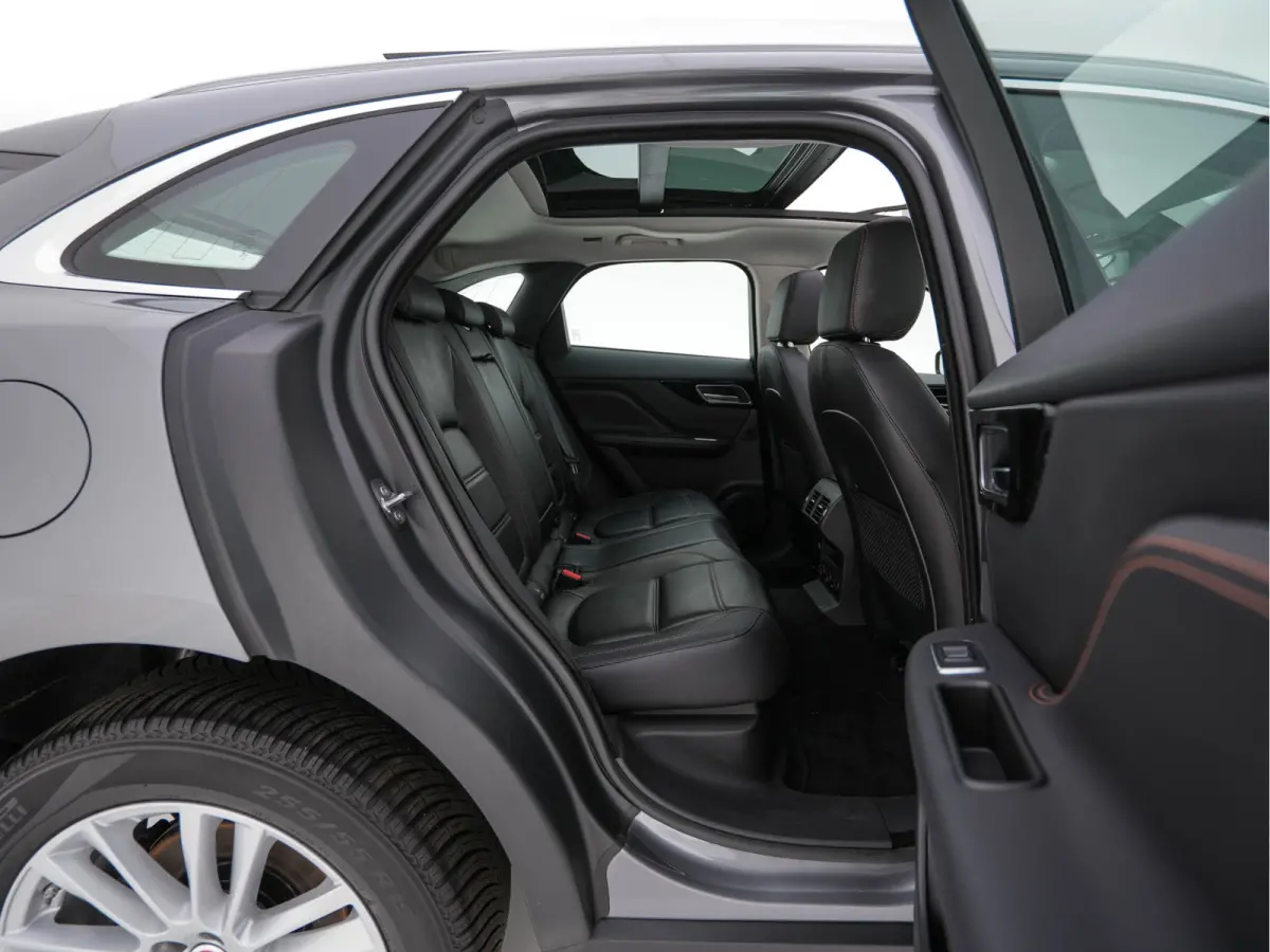 2.0 Portfolio AWD 20d Aut. *PANO | LEATHER | XENON | DIGI-COCKPIT | KEYLESS | CAMERA | MERIDIAN-SOUND | HEATED-COMFORTSEATS | NAVI-FULLMAP | SHIFTPADDLES | ECC | PDC | CRUISE | 19''ALU*