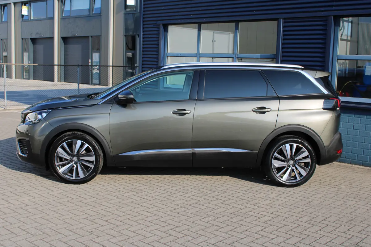 1.2 PureTech Allure Airco | 7-Zits | Navigatie | Apple Carplay/Android Auto