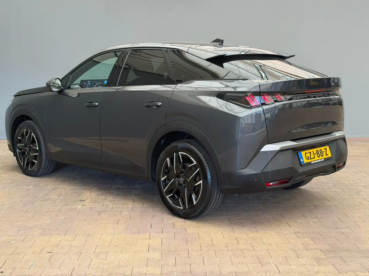 1.2 Hybrid 136 Allure Climate | Cruise | Navigatie | Achteruitrijcamera | Carplay/Android Auto | | Apple Carplay/Android Auto|telefoonintegratie premium | Cruise control | DAB ontvanger