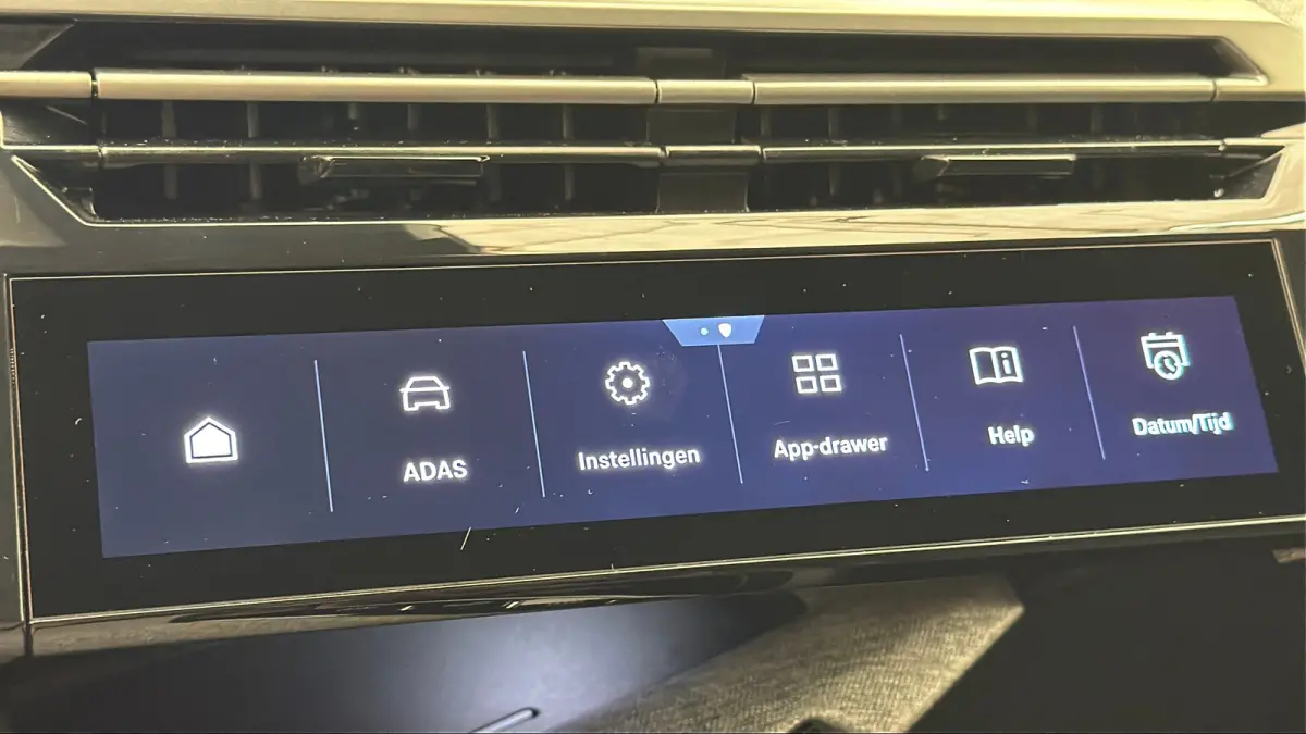 1.2 Hybrid 136 Allure Climate | Cruise | Navigatie | Achteruitrijcamera | Carplay/Android Auto | | Apple Carplay/Android Auto|telefoonintegratie premium | Cruise control | DAB ontvanger