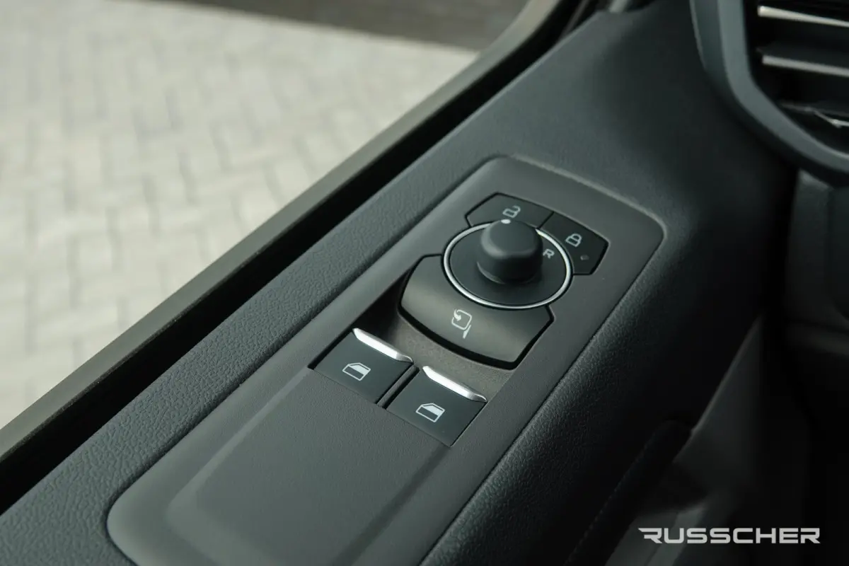 L2H1 218Pk Aut. | Nieuwe 71Kwh Accu | Sport 340 | 2xSchuifdeur | 360° Camera | B&O Sound | 19''